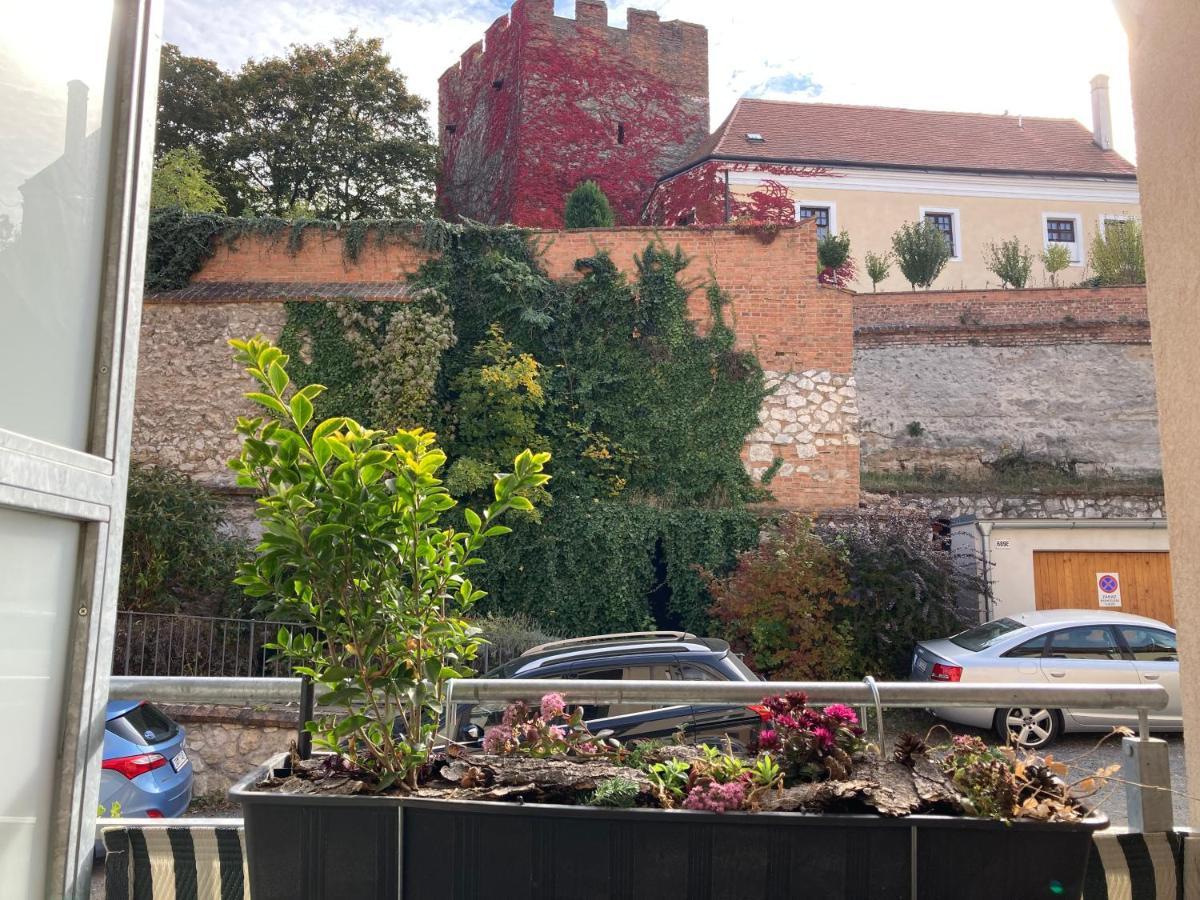 Family Provence Mikulov Apartamento Exterior foto