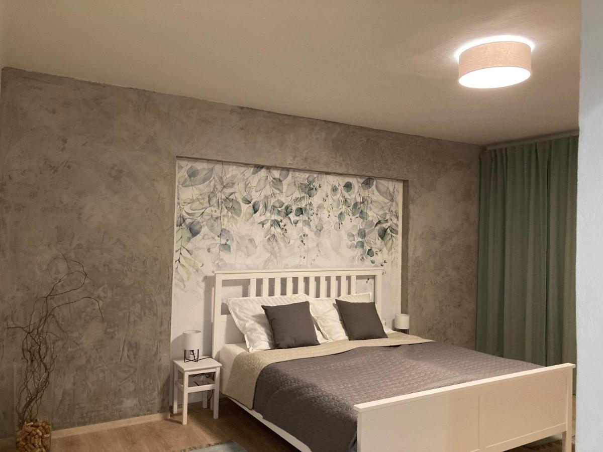 Family Provence Mikulov Apartamento Exterior foto