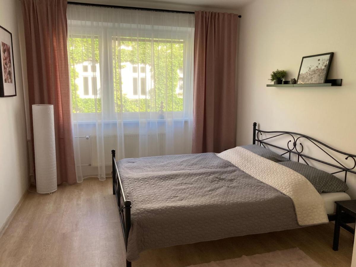 Family Provence Mikulov Apartamento Exterior foto